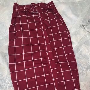 ✨Make an offer✨Burgandy Pencil Skirt